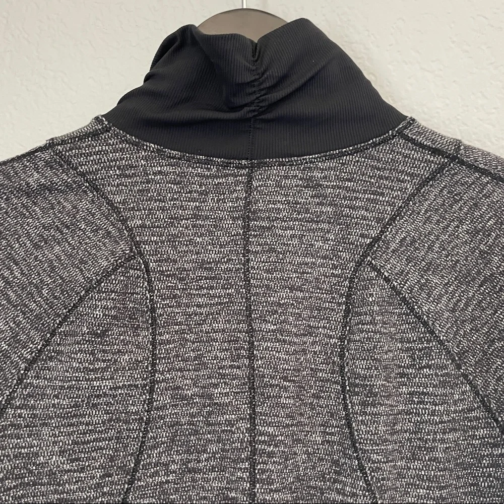 LULULEMON Runderful 1/2 Zip Black Heathered Pullover 8